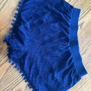 Alter’d State Woman’s Blue Flouncy Shorts Size Small